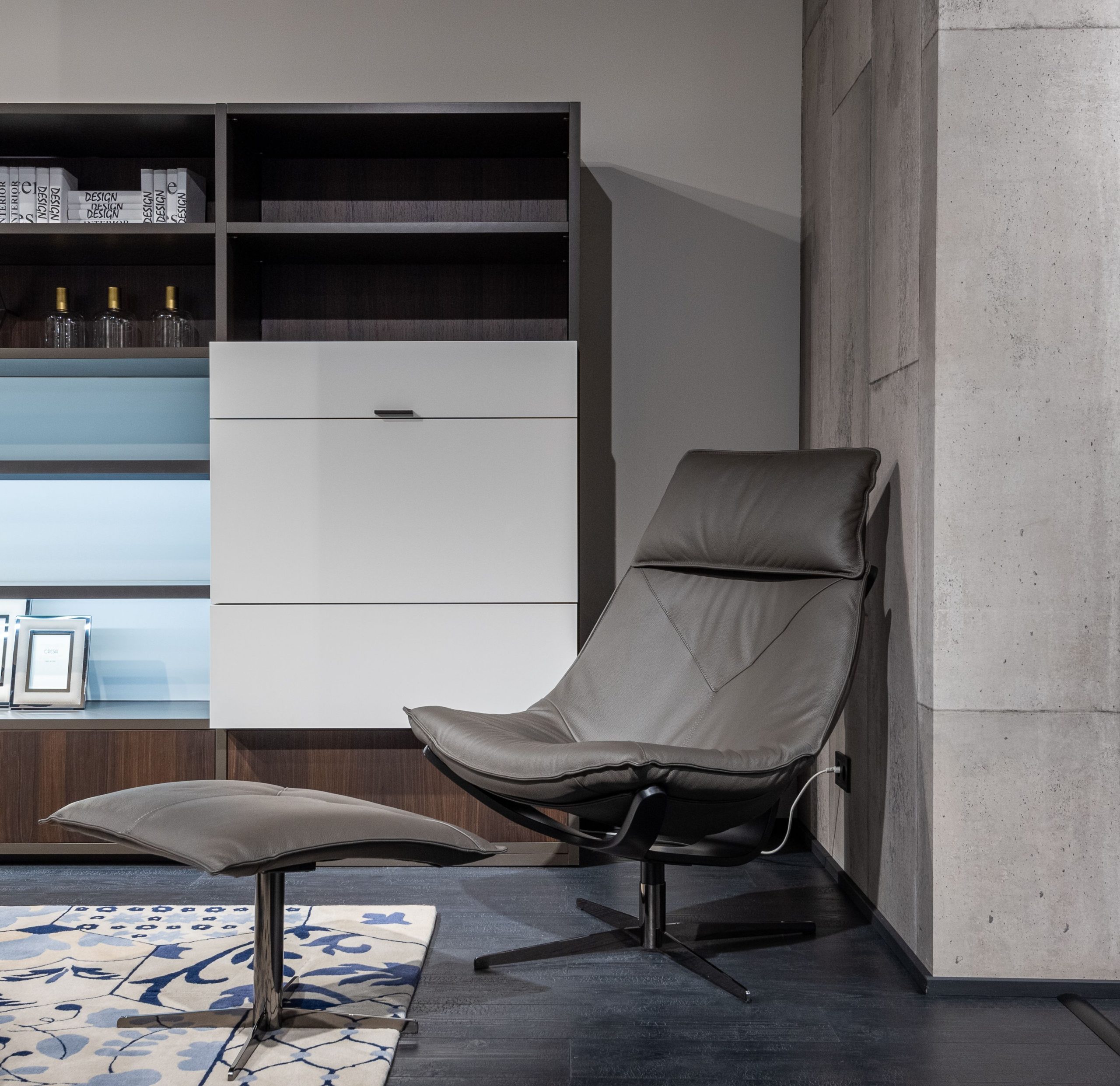 Fauteuil cuir repose-pieds meuble moderne