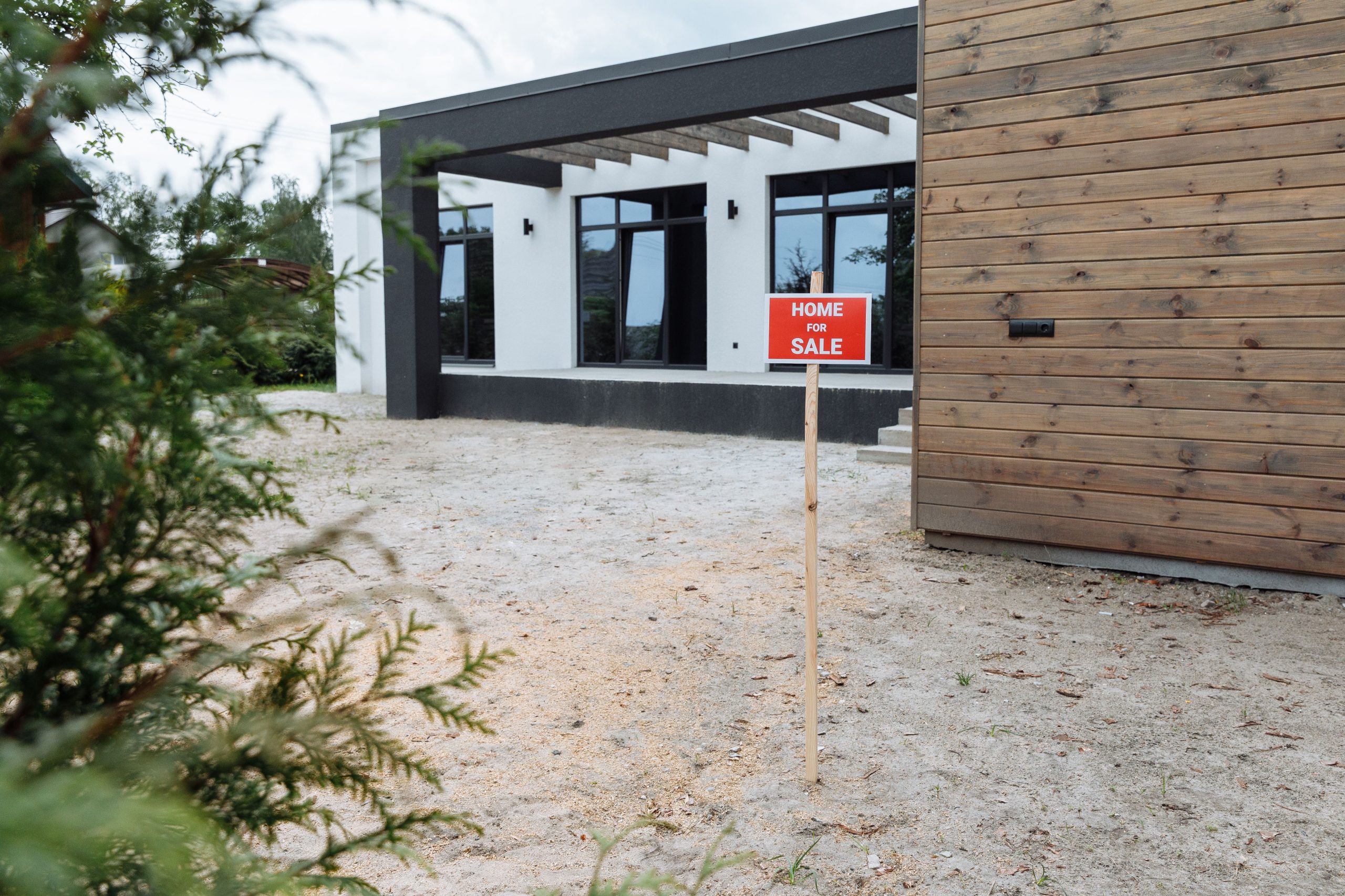 Maison moderne avec panneau à vendre